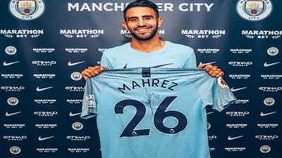 رياض محرز يتجاهل محمد صلاح في الإفتتاح.. تعرف على السبب