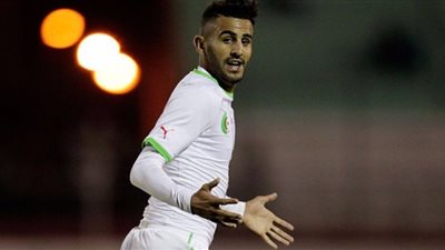 كأس الأمم الأفريقية.. رياض محرز يرفض الحديث عن محمد صلاح