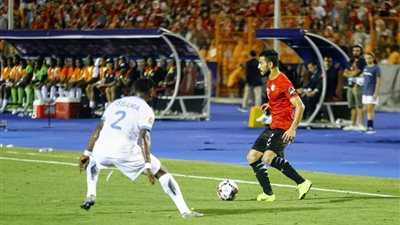 بالصور منتخبنا اسود هزم الفهود وتأهل للدور الثاني 