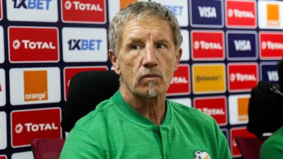 مدرب جنوب إفريقيا يكشف خطة تحفيز نجومه قبل الصدام مع منتخب مصر
