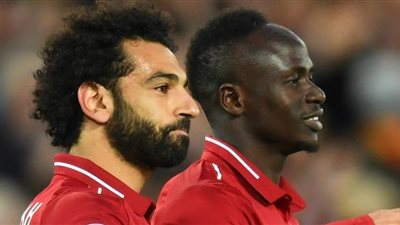 بعد اختيارهما في التشكيل المثالي.. ليفربول يهنئ محمد صلاح وماني 