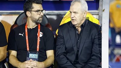 بالصور..اجييرى يدعم جنش فى لقاء اوغندا بلفتة طيبة 