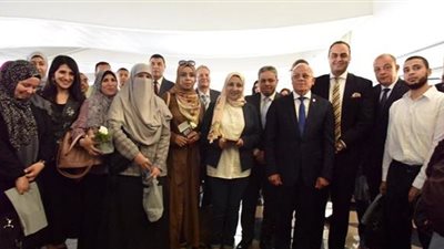 سفر 35 طبيبًا لإنجلترا للتدريب على تطبيق منظومة التأمين الصحي الشامل