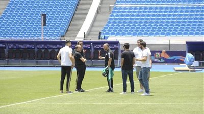 بالصور.. بلماضي يعاين أرضية ستاد القاهرة قبل مواجهة نيجيريا 