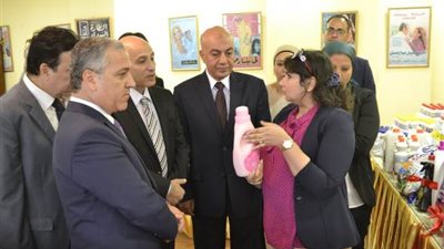 بالصور..افتتاح معرض بتروتريد للمنظفات والمنتجات الكيماوية بمؤسسة روز اليوسف