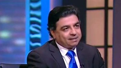 اشتعال الحرب بين جمال شعبان ووزيرة الصحة.. وكواليس منعه من دخول مستشفيات الوزارة