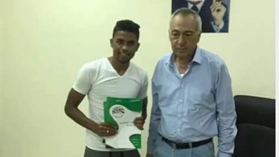 نجم الإسماعيلي السابق  يفتح النار على مجلس الدراويش ويتهكم على صفقة نيمار