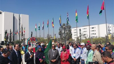دينا مشرف ومصطفى الجمل يحملان علم مصر لافتتاح دورة الألعاب الإفريقية بالمغرب