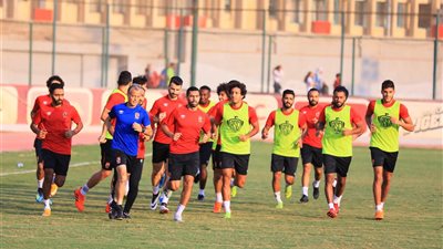 معلول وديانج وأزارو يكملون صفوف الأهلي بعد المشاركة الدولية 