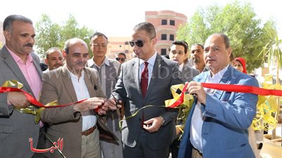 محافظ سوهاج يفتتح ويتفقد عددا من المدارس بمدينة سوهاج الجديدة 