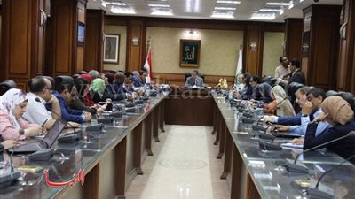 محافظ سوهاج يبحث مع البنك الدولي تقييم برنامج «تنمية صعيد مصر»