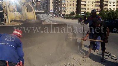 بالصور.. حملة نظافة مكبرة على الشوارع بـ«حي المعادي»