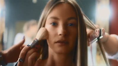 أول عرض أزياء للنساء في السعودية