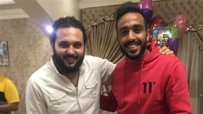 بالصور.. كهربا يٌقيم حفل ميلاد 