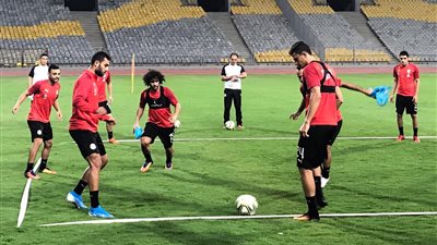 بالصور- المنتخب يؤدي أول مران في برج العرب استعدادا لبتسوانا 