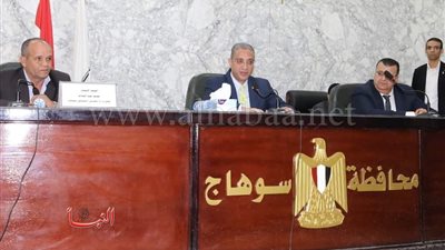 محافظ سوهاج يعلن إنشاء مركز للتسوق لعرض المنتجات اليدوية 