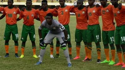 13 لاعبًا من منتخب زامبيا يصلون القاهرة مع الجهاز الفني