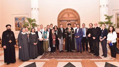 البابا تواضروس يستقبل وفدًا من الكنيسة الإنجيلية الألمانية