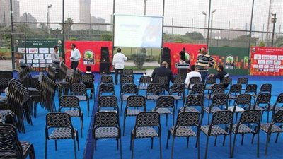 بالصورة.. مركز شباب الجزير يستعد لعرض مباراة مصر ومالي 