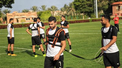 المنتخب يؤدي مرانًا قويًا على ملعب هيلتون برج العرب استعدادًا لمواجهة كينيا