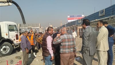 بالصور.. نائب محافظ القاهرة يتدخل لحل «أزمة خطيرة» بـ«طريق أوتوستراد المعادي»