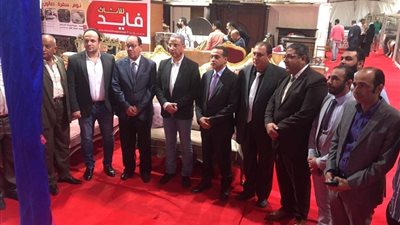 محافظ سوهاج يفتتح معرض 