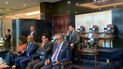 وزير الرياضة يؤازر لاعبي المنتخب الأوليمبي في مواجهة جنوب إفريقيا