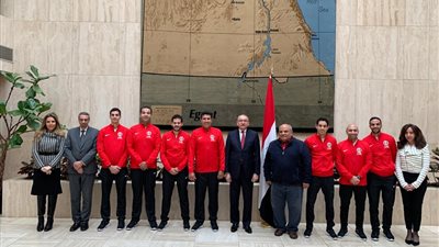 سفير مصر في الولايات المتحدة يستقبل بعثة منتخب الأسكواش 