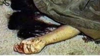 عامل ينهي حياة شقيقته بطريقة بشعة ويدفن جثتها أسفل المنزل بالبحيرة 