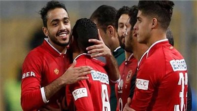 بالصورة.. كهربا يحتفل بطريقة غريبة بانضمامه للأهلي 