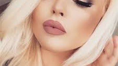 خُبراء التجميل ينصحون باعتماد هذا المكياج لحفل رأس السنة 