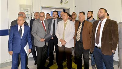 رئيس جامعة المنصورة يتابع تشطيبات مركز جراحة القلب والصدر والأوعية الدموية