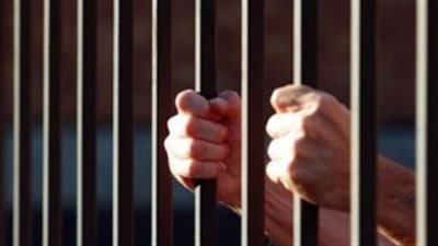 «معاقبة» شخص لاتهامه بحيازة سلاح ناري في المعادي.. اعرف التفاصيل