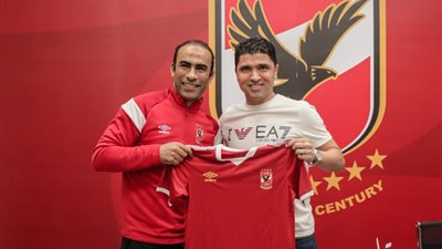 التائب يزور الأهلي ويطلب مشاركته في مهرجان اعتزاله.. ونادي القرن يرحب