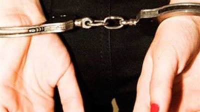 استعدادا لاحتفالات رأس السنة.. سيدة تستعين بعاطل لارتكاب «أفعال مخجلة» مع شباب شبرا الخيمة