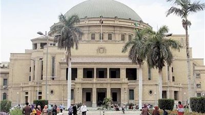 «صوته يوجع القلب».. طلاب جامعة القاهرة يستغيثون بأمن «البيطري» بسبب كلب