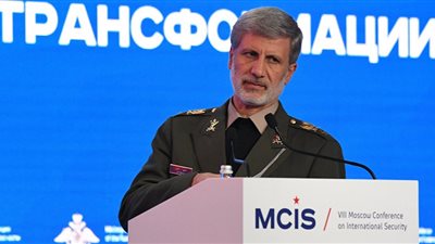 إيران تعلن موعد الضربة التالية على المصالح الأمريكية في المنطقة