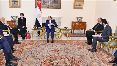 فرنسا تطلب الانضمام لمنتدى غاز شرق المتوسط