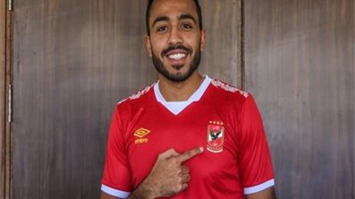 بالصورة.. تفاصيل الخناقة الساخنة بين كهربا وأحمد فتحي في لقاء «المقاولون»