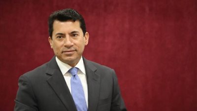 وزير الرياضة يتوجه الي تونس اليوم لمؤازرة منتخب مصر لكرة اليد