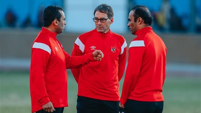 عاجل ... عبد الحفيظ يجيب .. هل وافق على اللعب للزمالك ؟ 