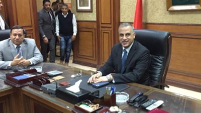 بالصور.. حملة «عاصفة» لتنفيذ أعمال «مهمة» بـ5 قرى في المراغة بسوهاج