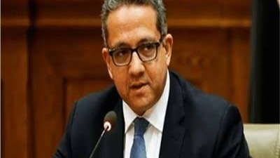 تشكيل اللجنة الدائمة لتراخيص المنشآت الفندقية والسياحية برئاسة «العناني»