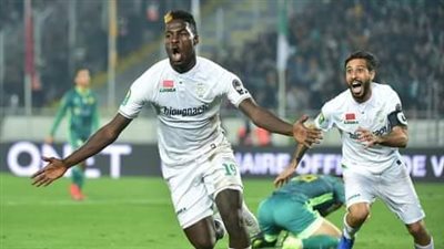 الكاف يذبح نجم الرجاء المغربي قبل مواجهة الزمالك