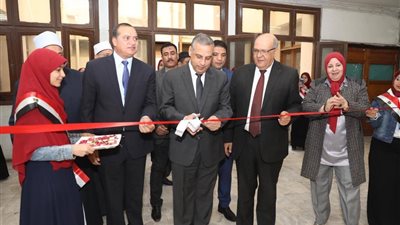 محافظ سوهاج يشارك في ملتقى نموذج محاكاة مجلس الوزراء بكلية الدراسات الإسلامية