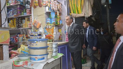 محافظ سوهاج يتابع التزام الأهالي وأصحاب المحلات بمواعيد الحظر