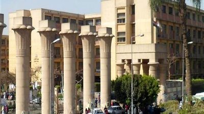 رئيس جامعة عين شمس يقرر عزل الموظفين المصابين بكورونا فى مستشفى بالعبور