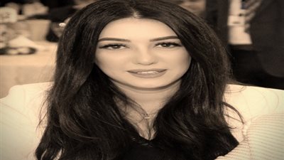 بالصور.. شخصية شهيرة تتسبب في بكاء كندة علوش.. تعرف على السبب