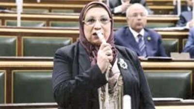 برلمانية تقترح فرض استخدام الكمامات لمدة سنة وغرامة 100 جنيه للمخالفين