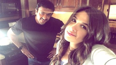 بالفيديو.. جمهور ياسمين عبد العزيز يكشف غزل أحمد العوضي لها في الجيم